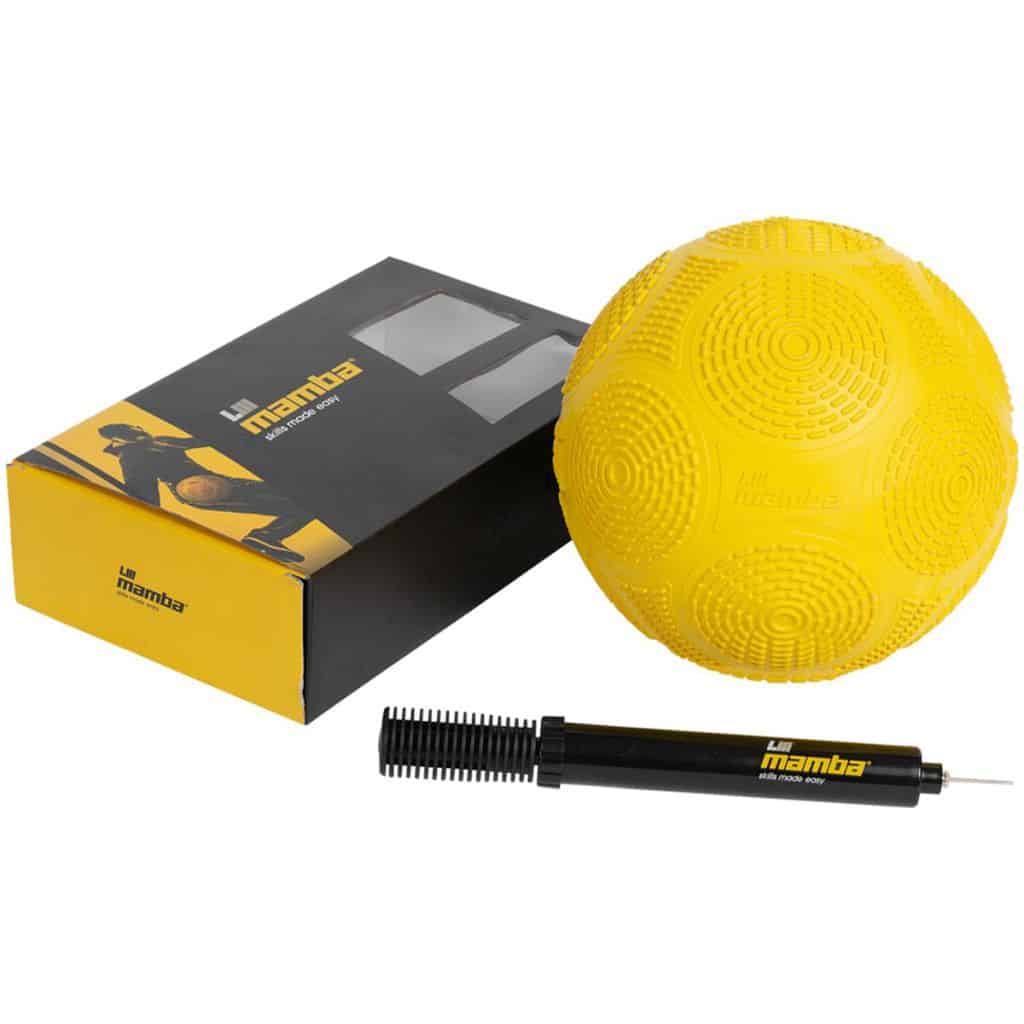 Mamba Freestyle Voetbal inclusief ballenpomp - Geel
